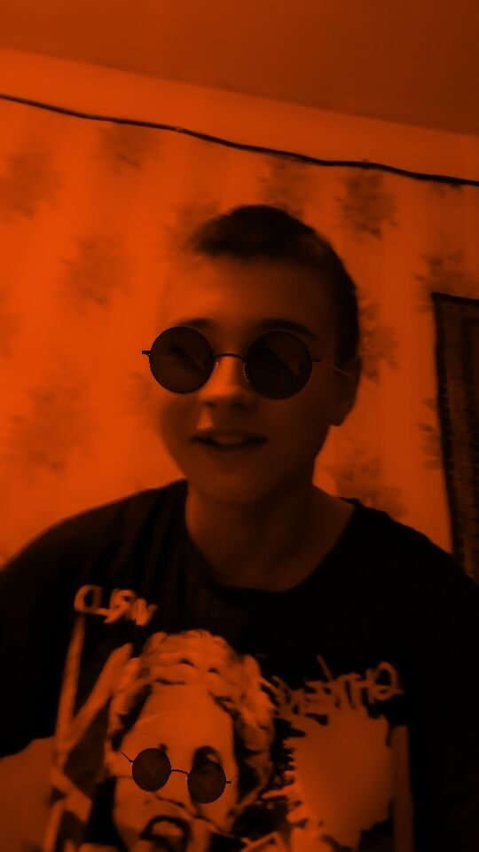  32816693  ˸, 21 ,    