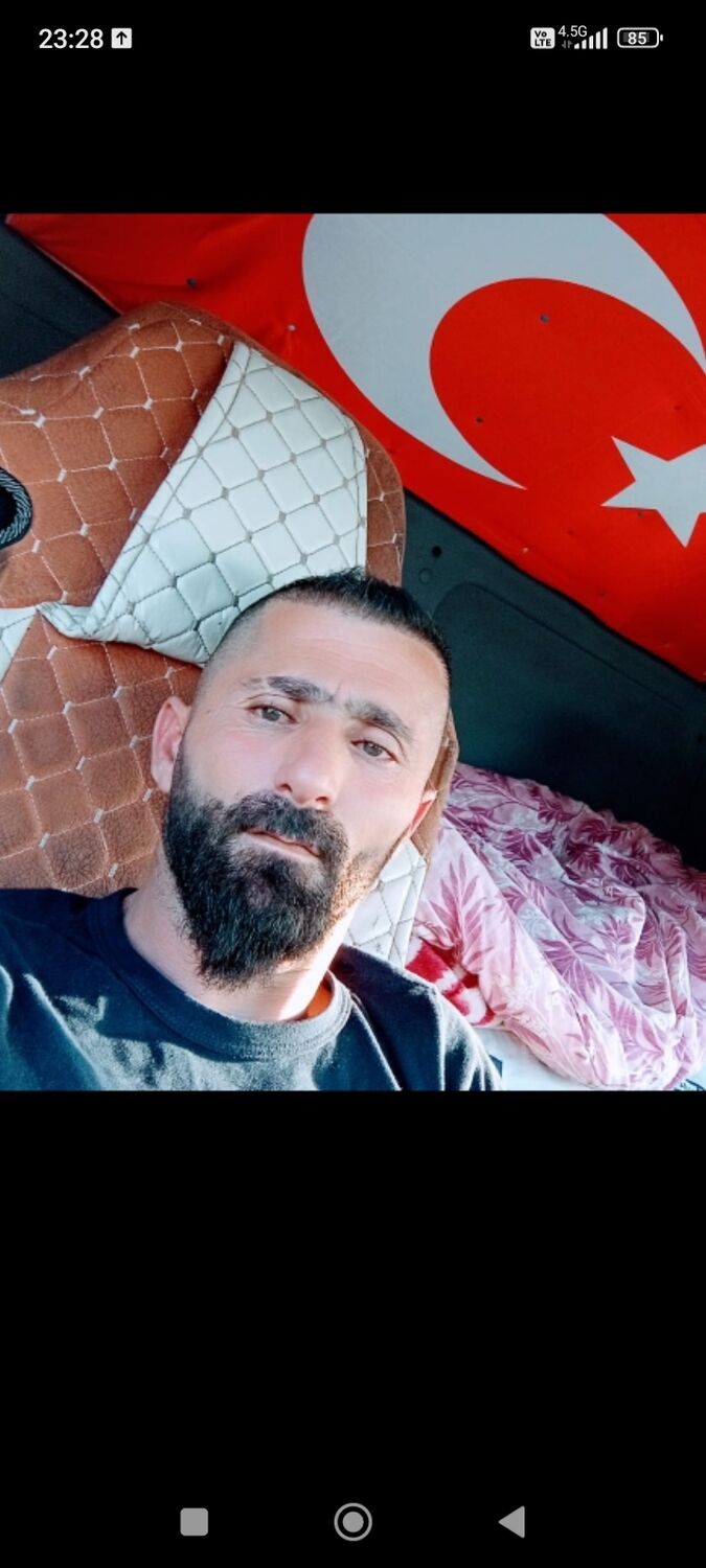  45242353  Kursat, 35 ,    