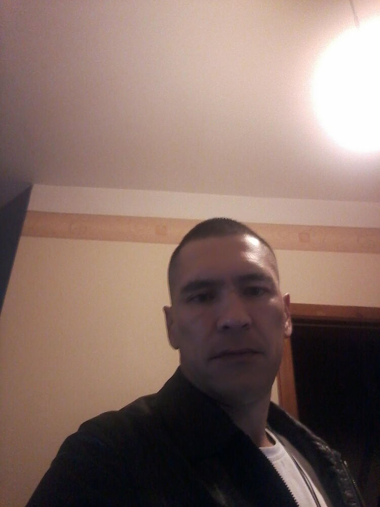  22636523  Alekx, 45 ,    