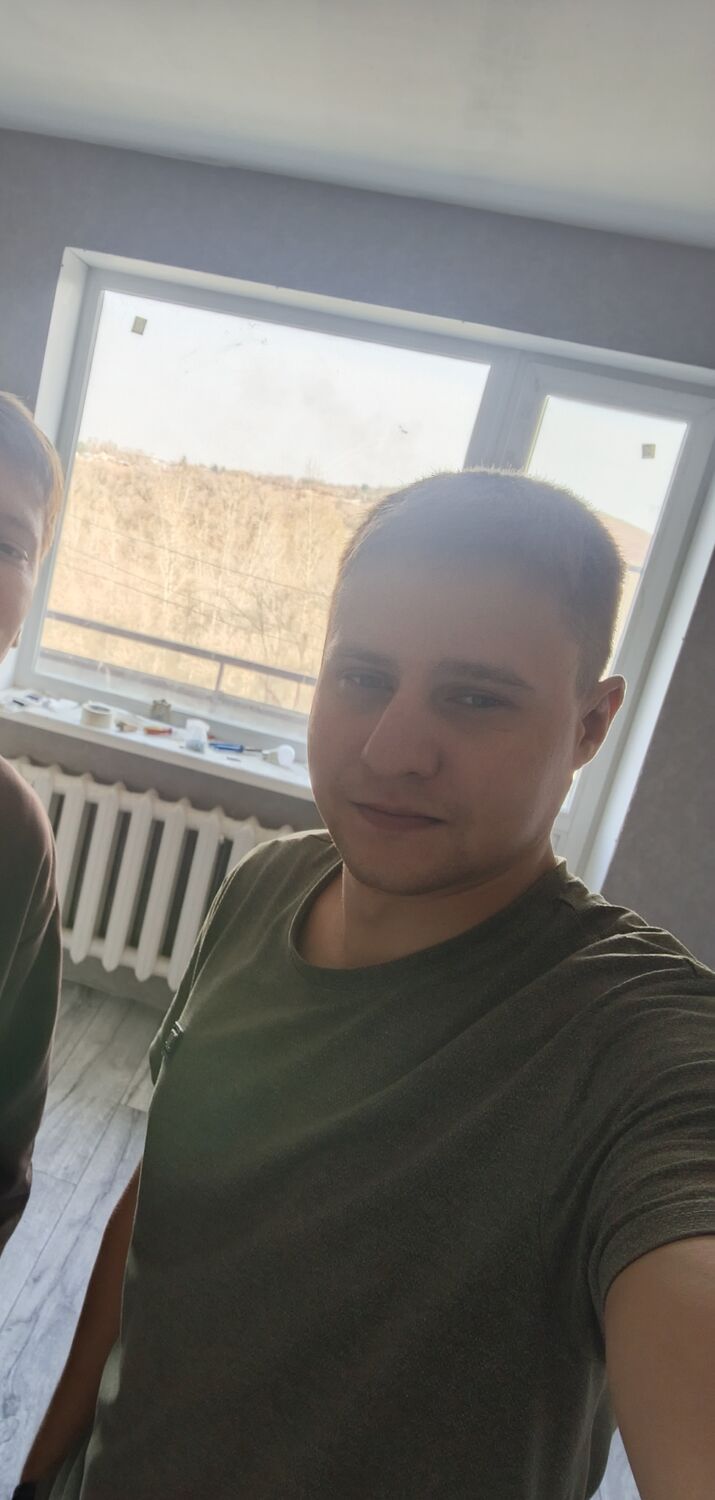  54313003  Vladimir, 27 ,    -