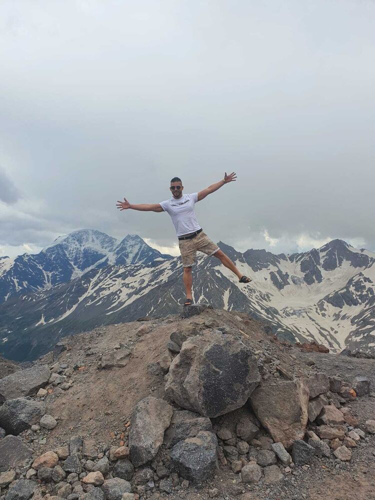  --,   Milton, 32 ,   ,   