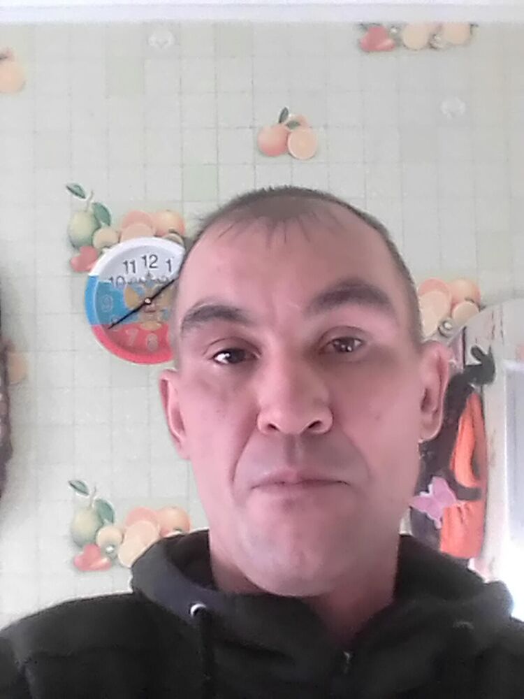  32328253  Nikolai, 41 ,    