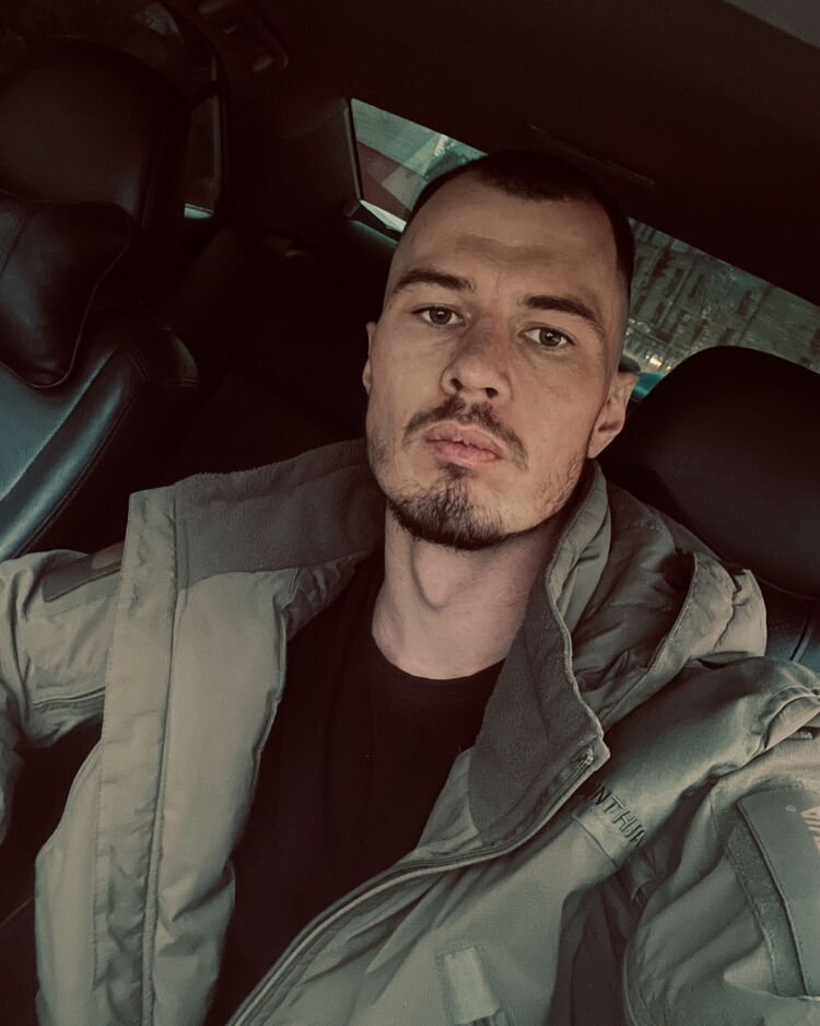  ,   Vlados, 29 ,   ,   