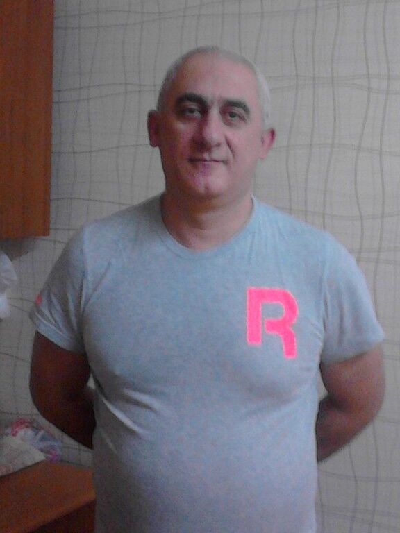  4674033  Rudik, 56 ,    