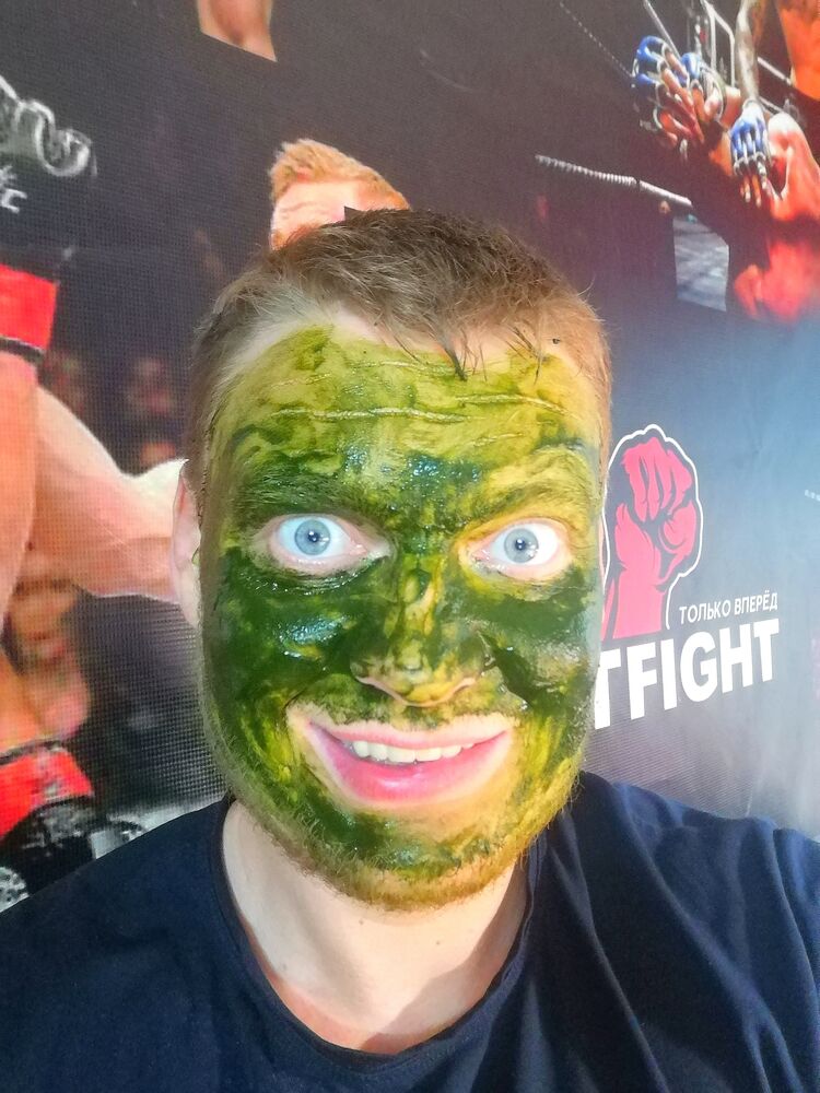  43857433  Adam, 31 ,    