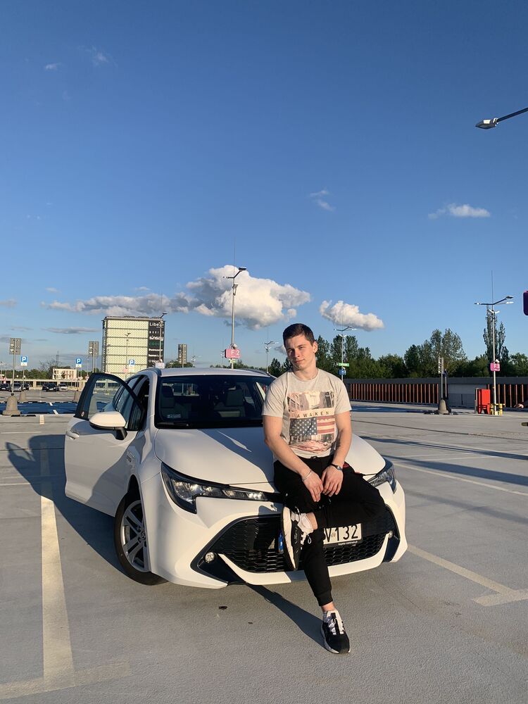  23044303  Daniel, 24 ,    Chorzow