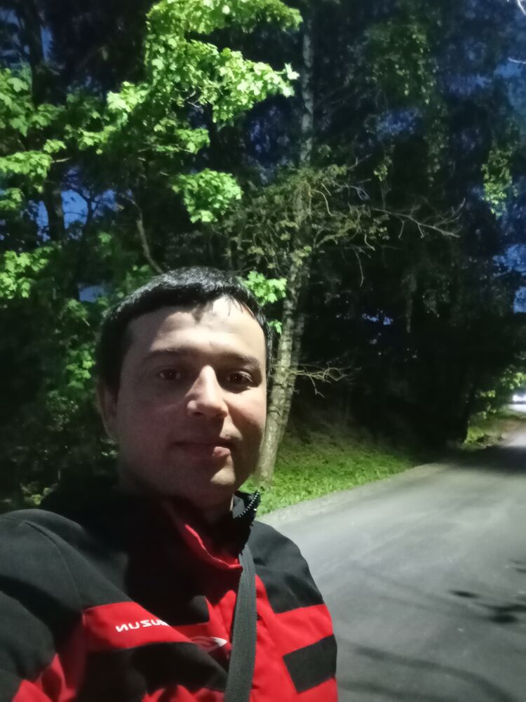  48372543  Laziz, 25 ,    Praha