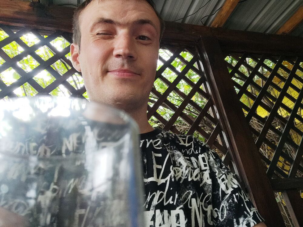  ,   Maxim, 34 ,   ,   