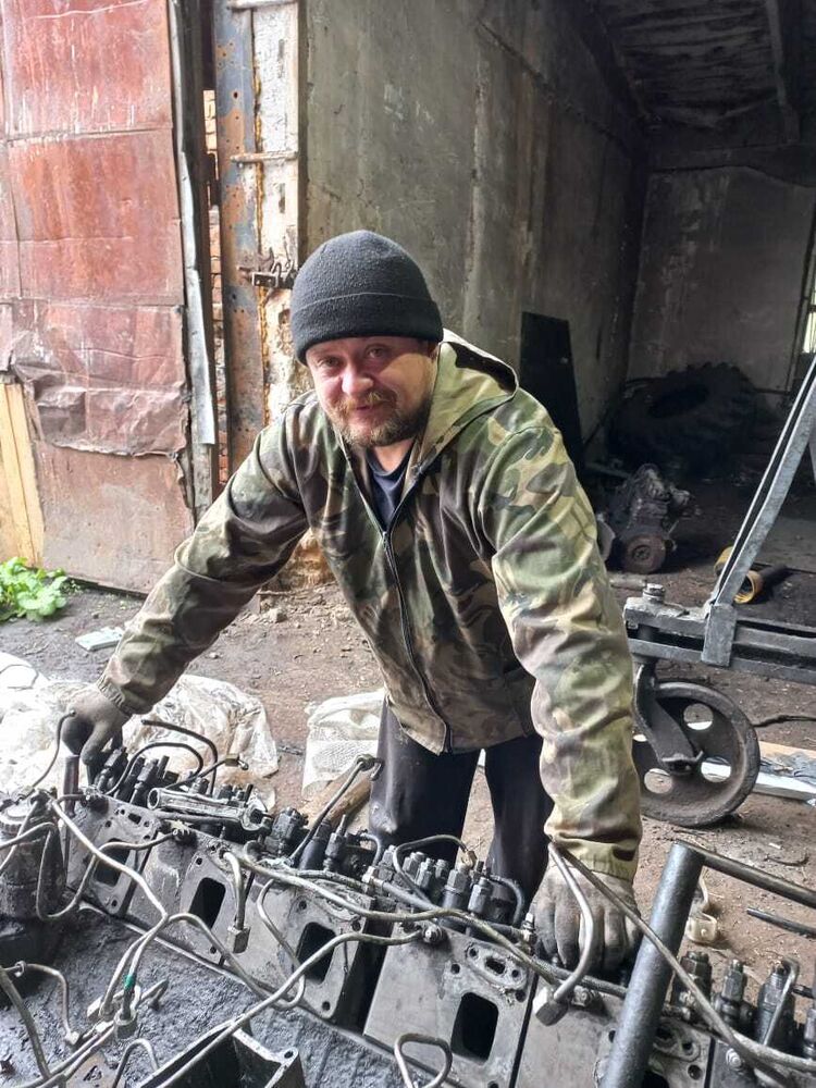  ,   Nikolay, 35 ,   ,   , 