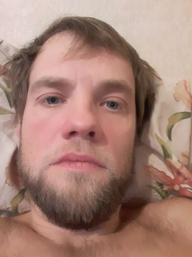  31073823  Anton, 41 ,    