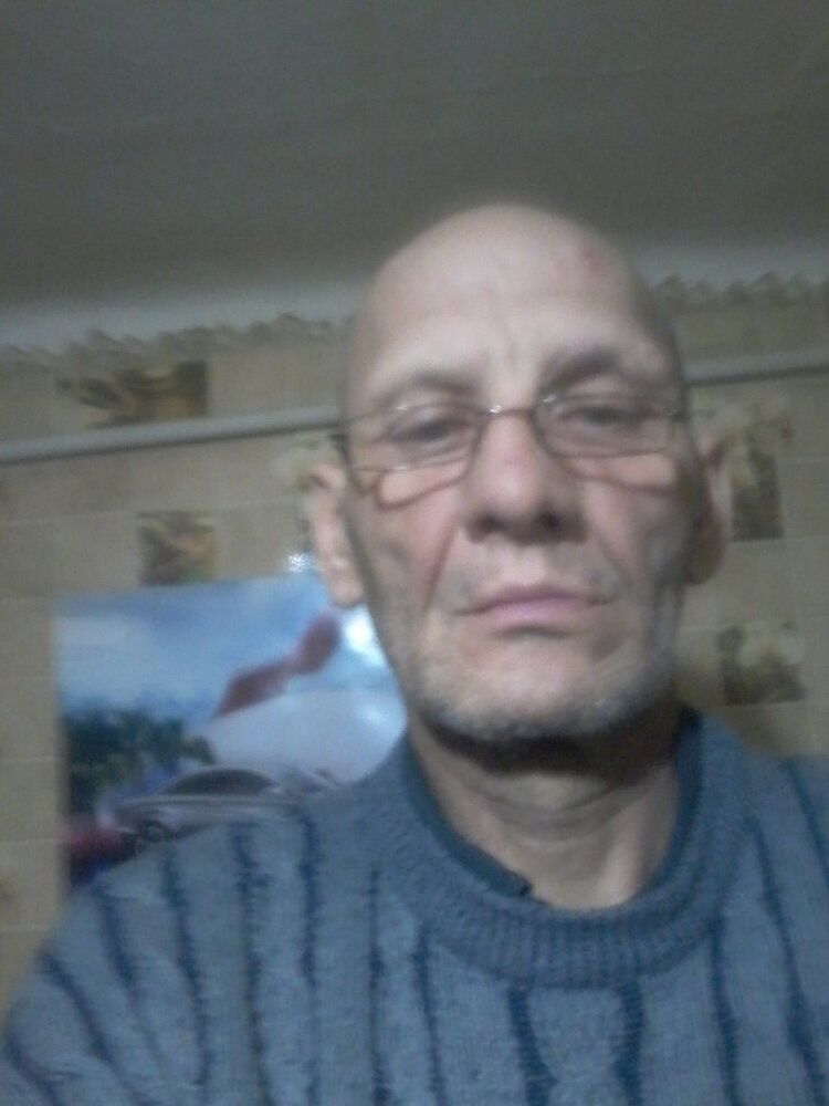  8790433  , 61 ,    