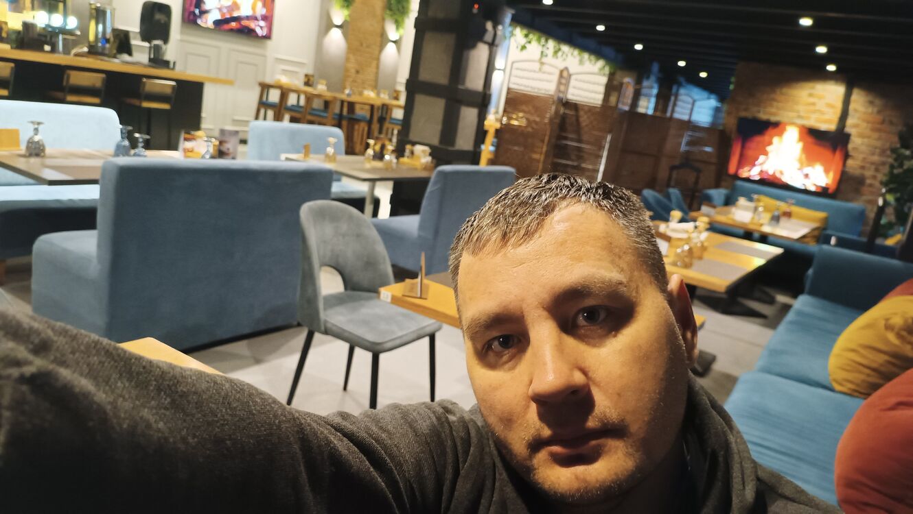  42779383  Zhandos, 43 ,    
