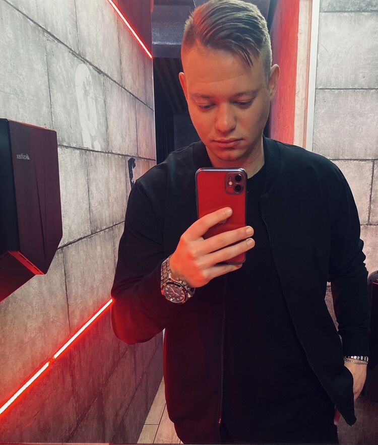  ,   , 28 ,   ,   