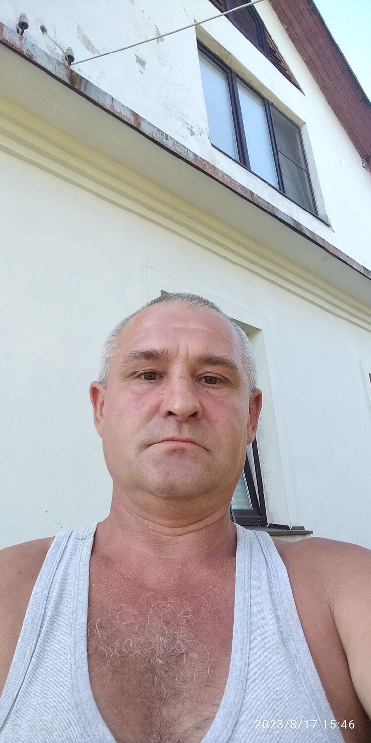  36971203  Evgen, 48 ,    