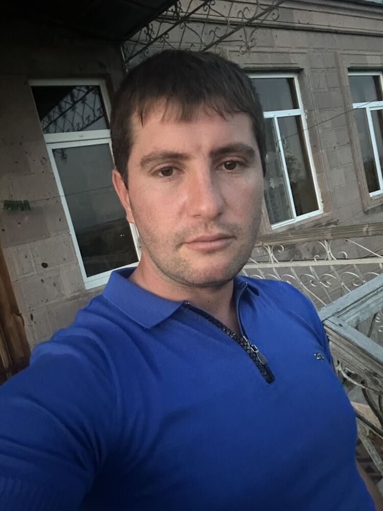  42521913  , 33 ,    