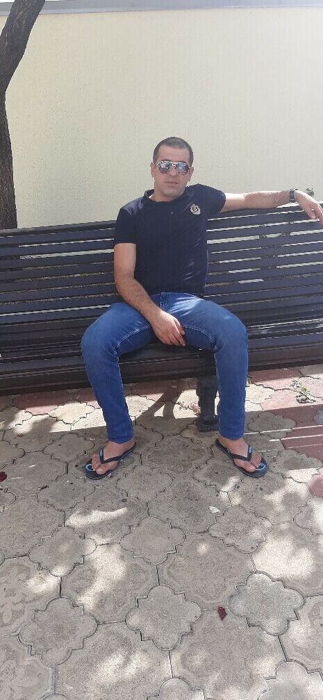  22792503  Armen, 36 ,    