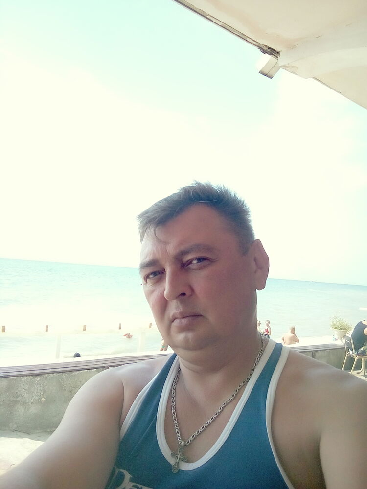  38073243  , 49 ,    