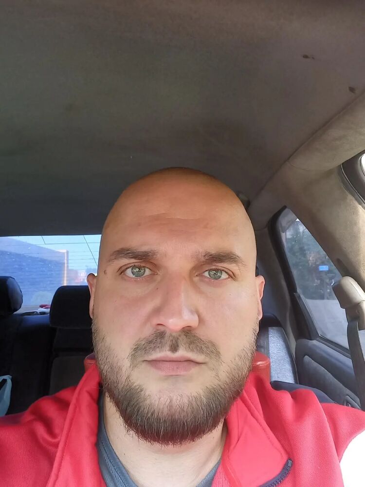 35826383  Alexander, 39 ,    