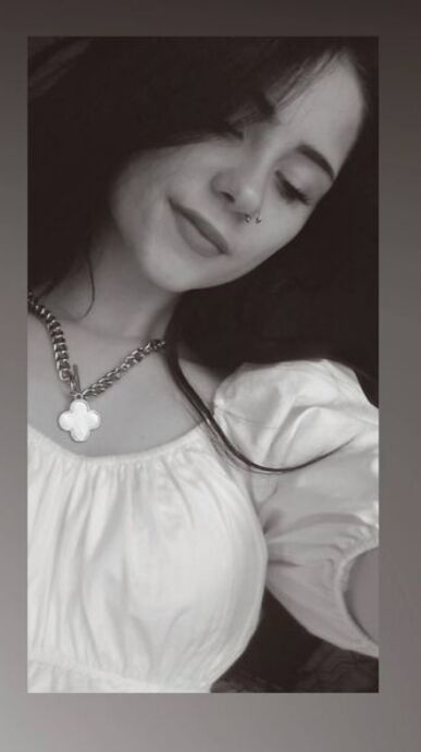  34491023  Lenka, 30 ,    
