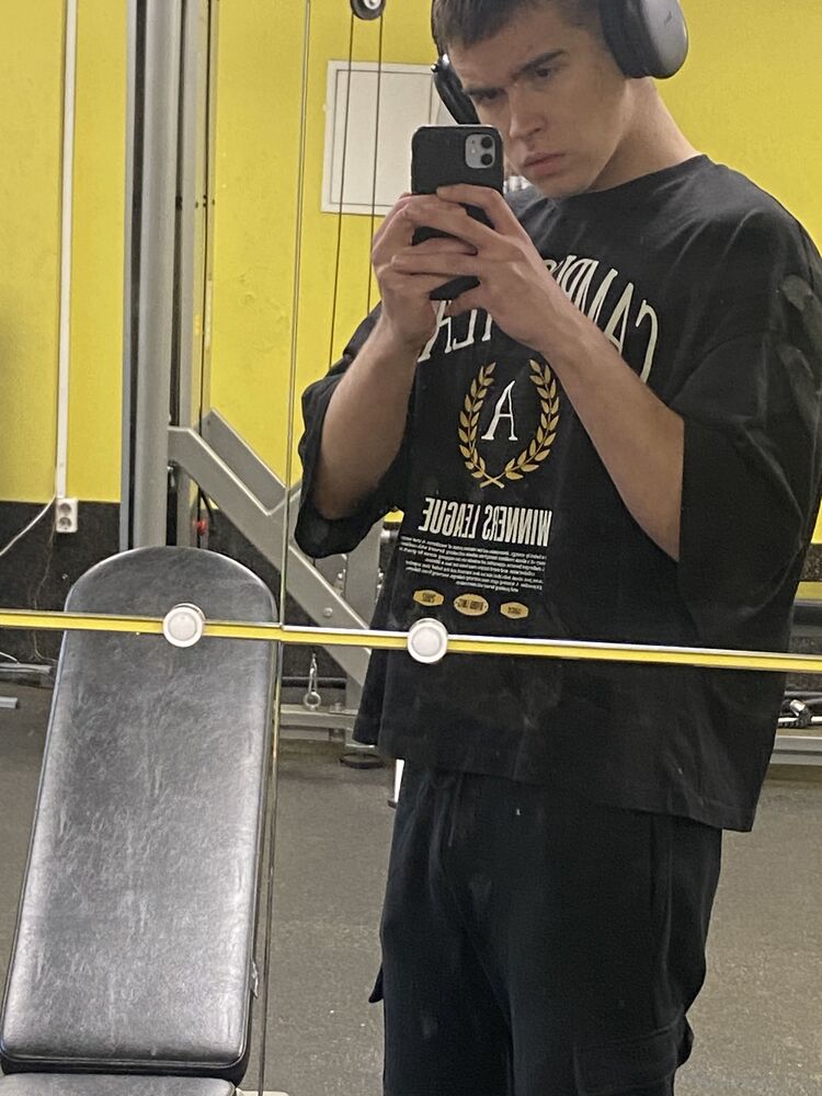  54051993  Kirill, 19 ,    -