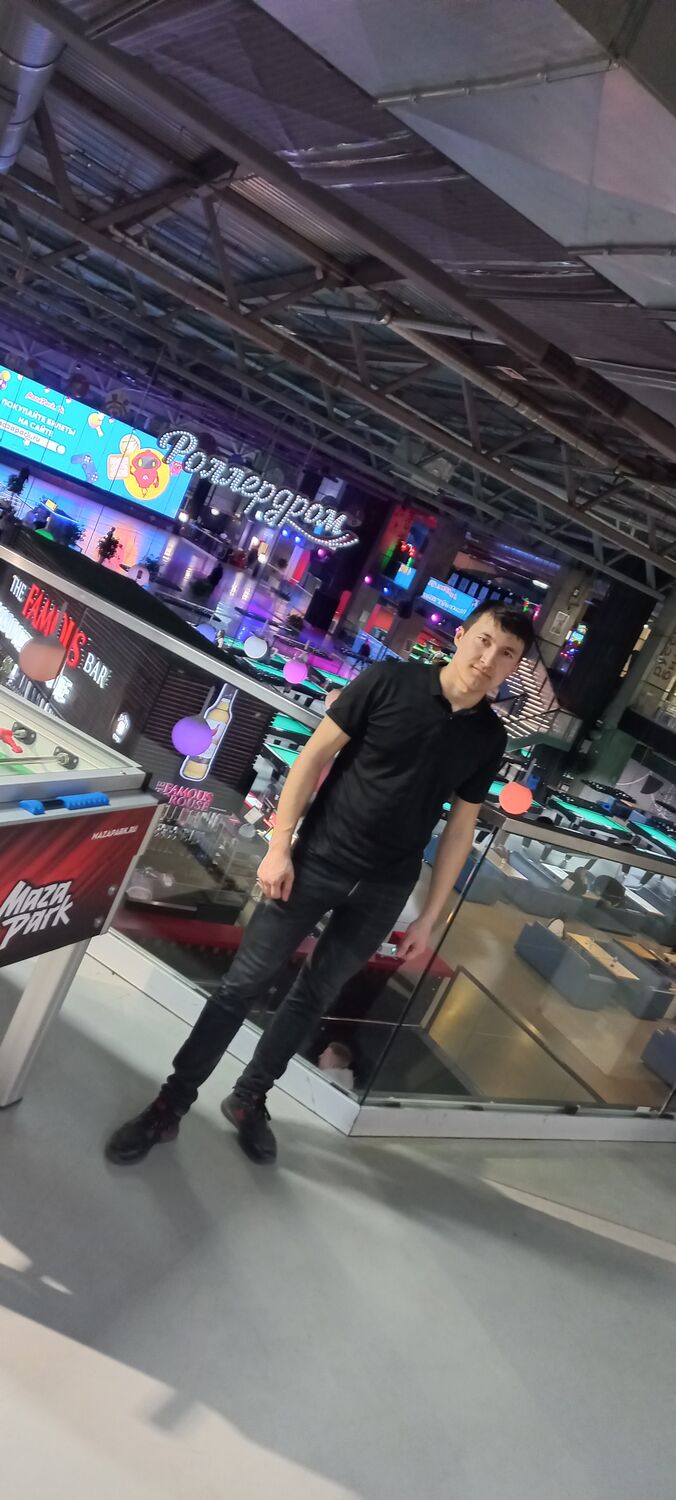  37004403  , 24 ,    -