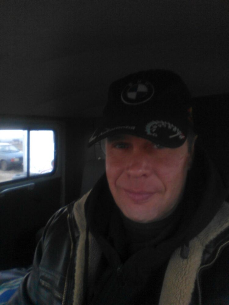  6811323  Vitali, 48 ,    