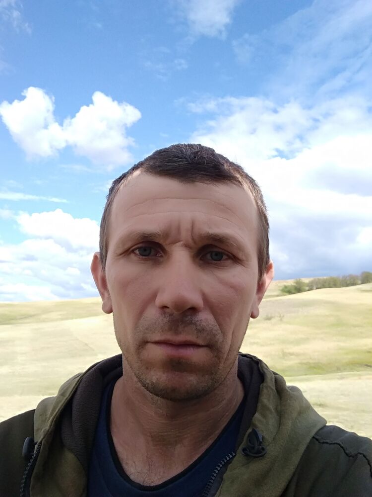  33690243  , 44 ,    