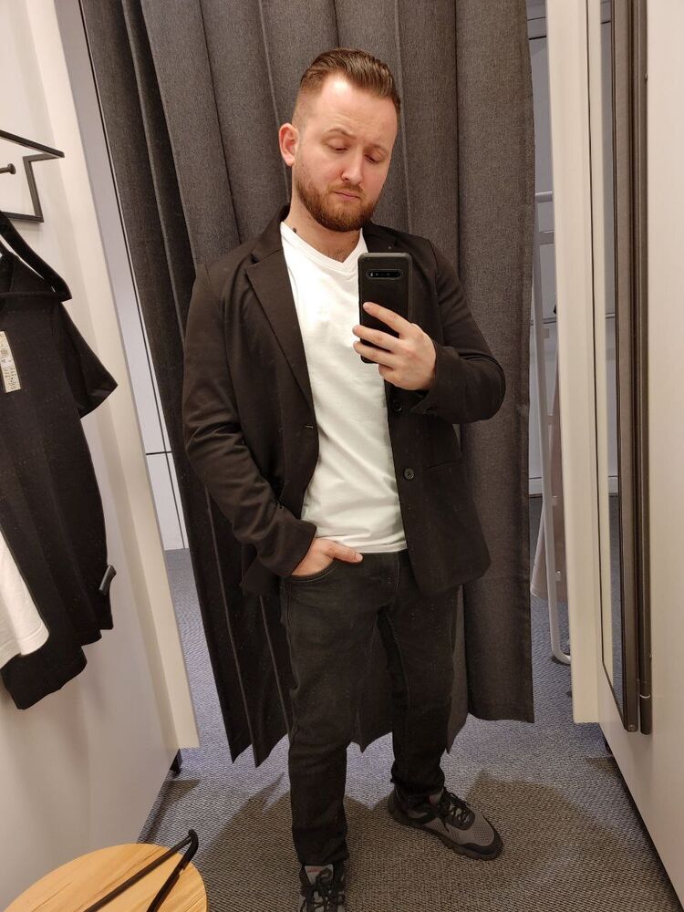  44067443  Nikolaj, 28 ,    Velicna