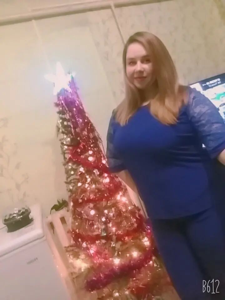  38676903  Ksenia, 32 ,    