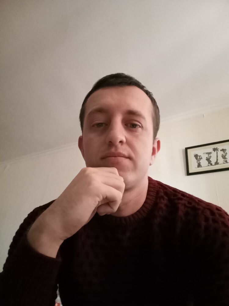  47368143  Alexander, 28 ,    