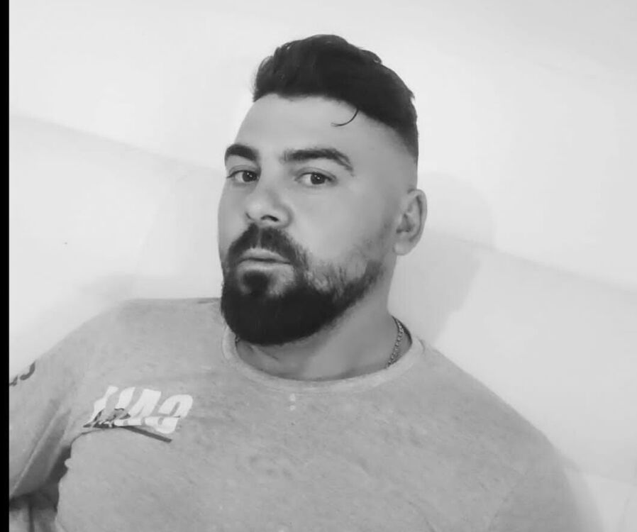  53271893  Victor, 37 ,    