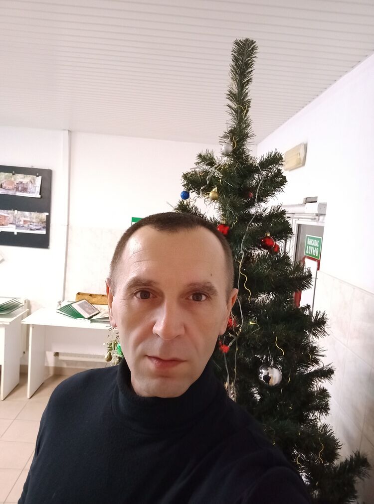  48941413  , 44 ,    