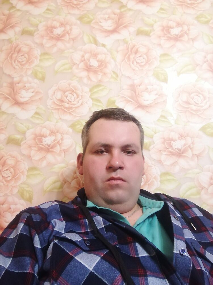  48895953  , 33 ,    