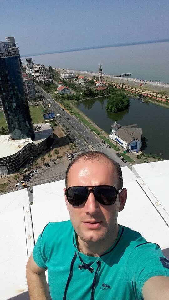  ,   Maxo, 42 ,   ,   , c , 