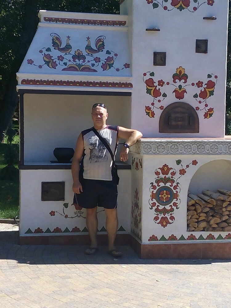  11352663  Aleks, 48 ,    --