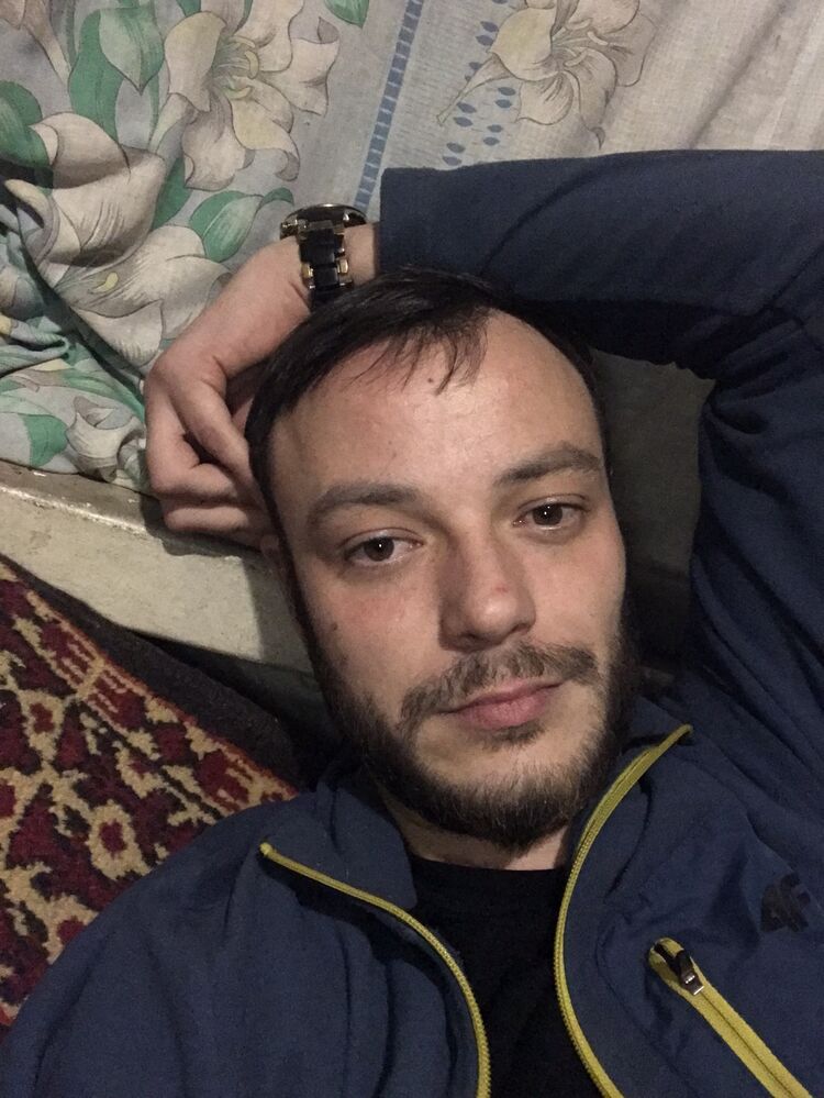  43764293  , 27 ,    