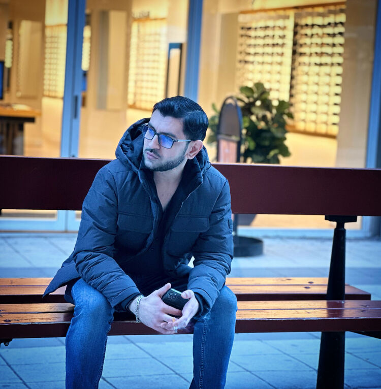  51480963  Arkhan, 37 ,    Danderyd