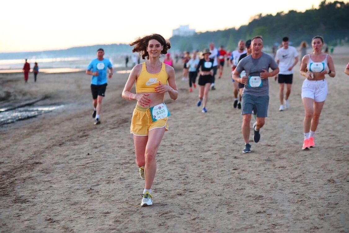  28530063  , 34 ,    -