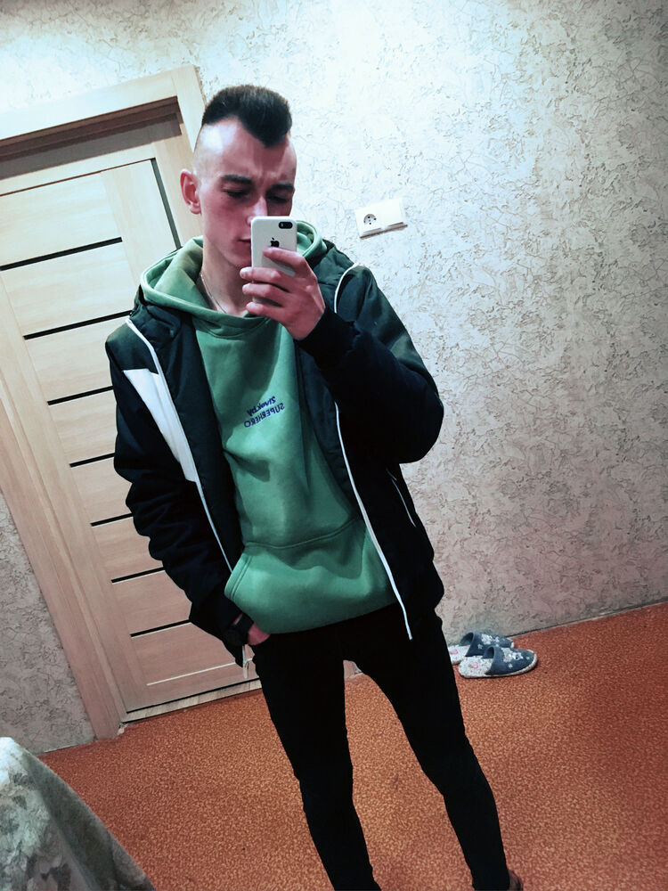  31544513  Naum, 26 ,    Bielany Wroclawskie