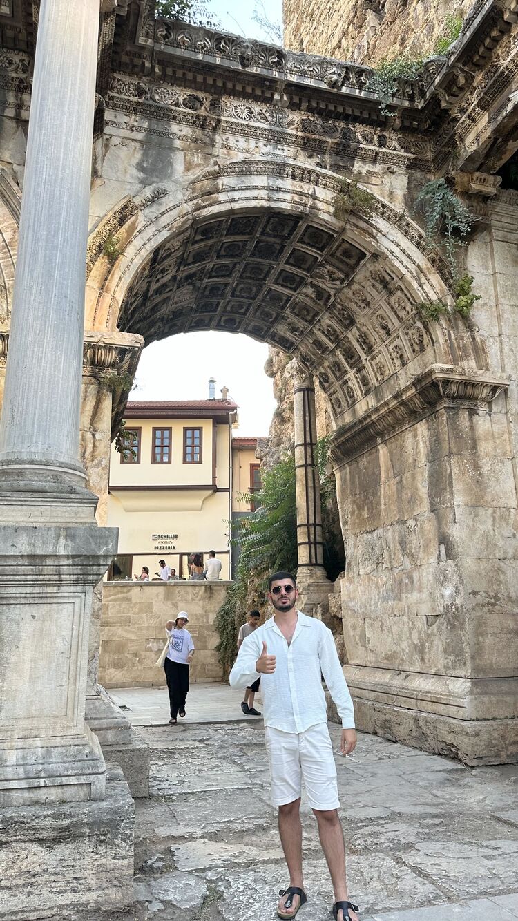  ,   Kamil, 28 ,   ,   