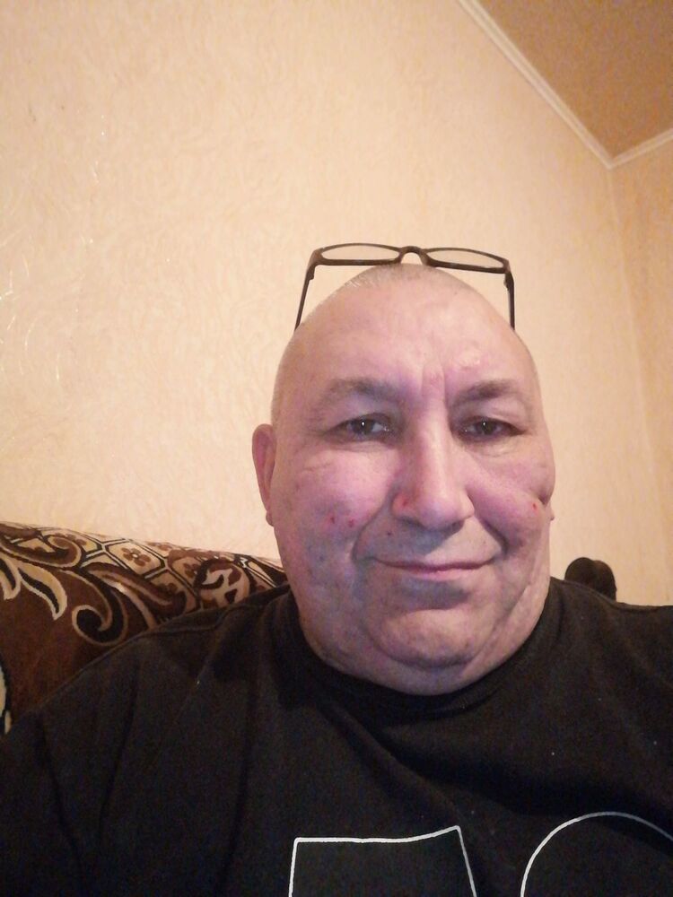  18824883  Sergei, 56 ,    