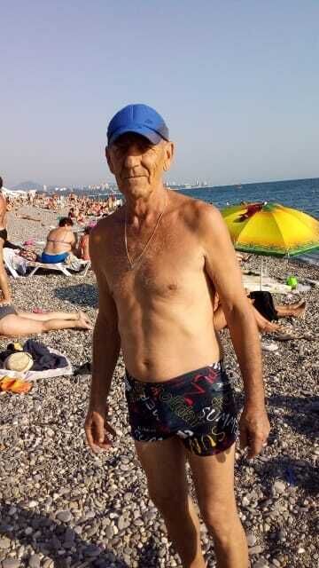  48291303  Viktor, 67 ,    