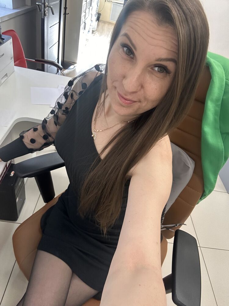  51957203  , 38 ,    