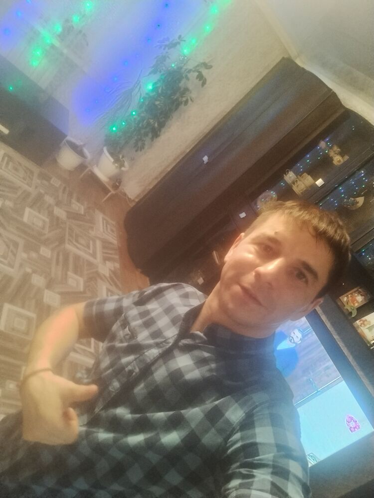  32603683  Ilshat, 37 ,    