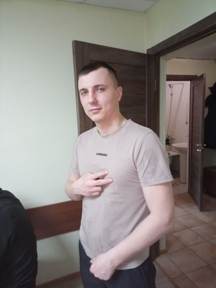  44076403  , 30 ,    