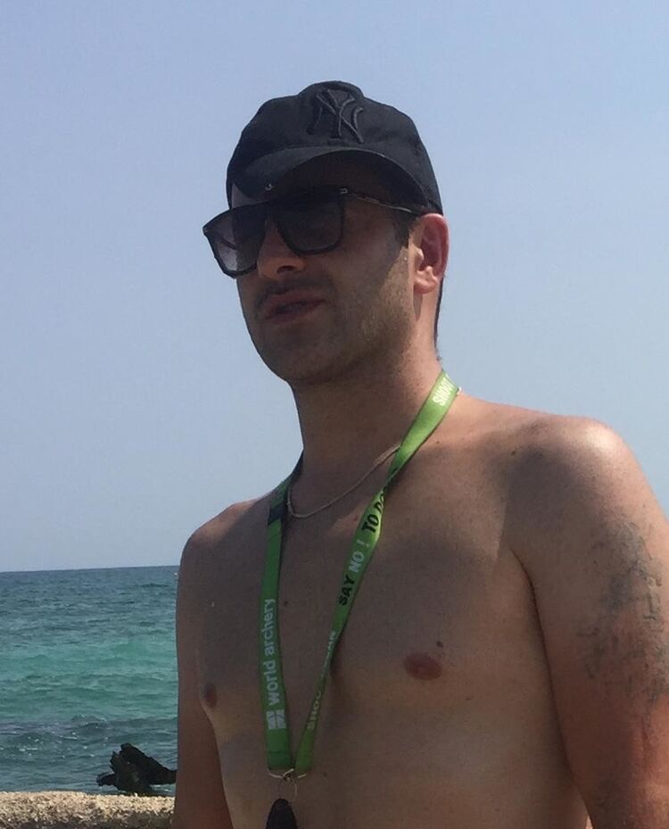  ,   Moudi, 44 ,   ,   , c 