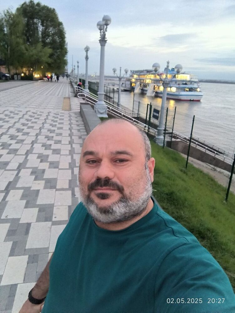  ,   Artyom, 44 ,   ,   , 