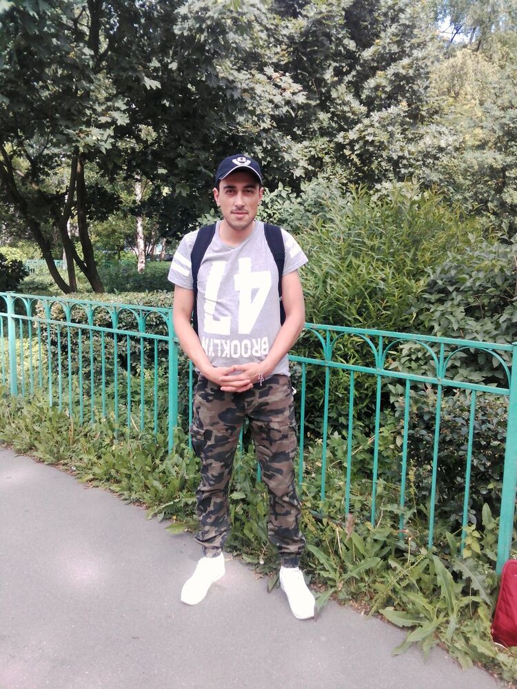  9167993  , 37 ,    -