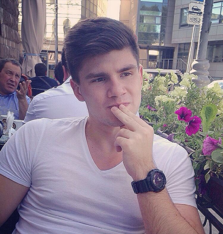 ���� 18410933 ������� ����, 32 ����, ���� ���������� � ������