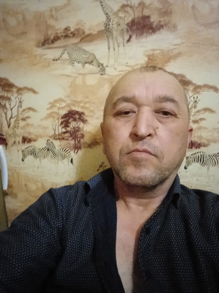  41431413  Botir, 54 ,    